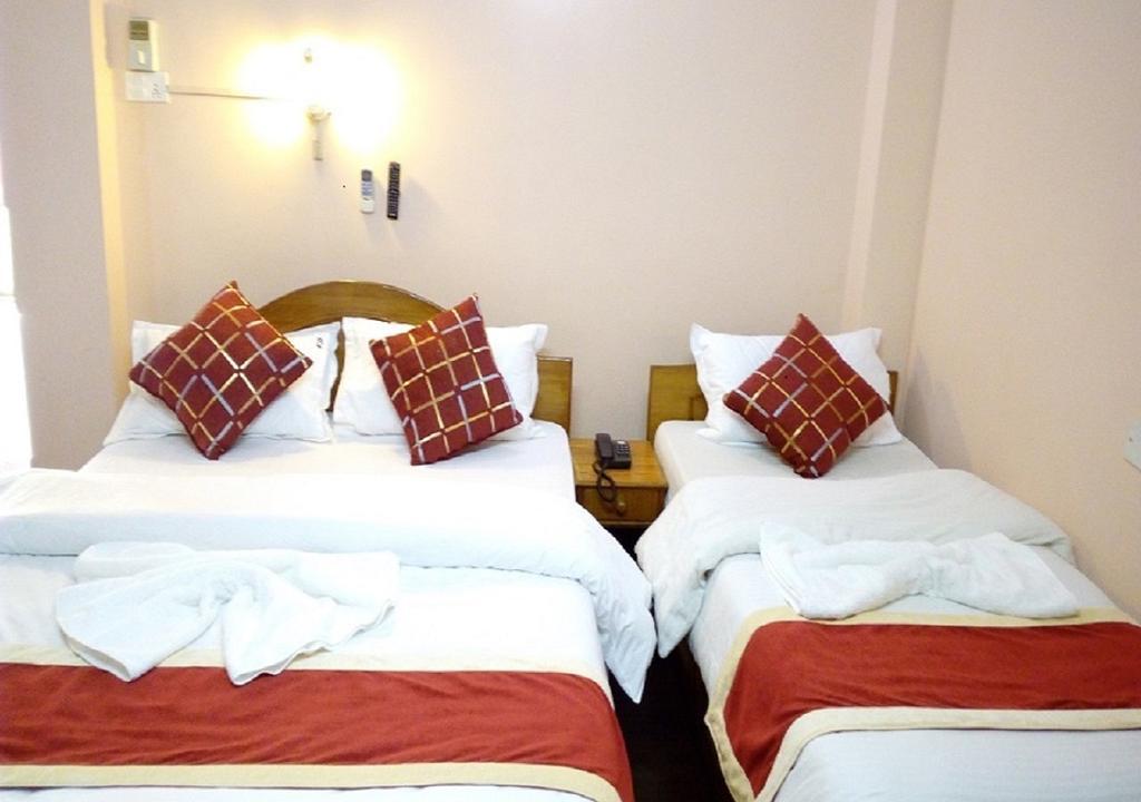 Festoon Hotel Катманду Экстерьер фото